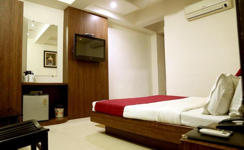 Hotel O Aditya Palace Bhopal Eksteriør bilde