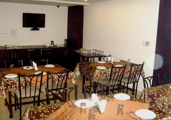 Hotel O Aditya Palace Bhopal Eksteriør bilde